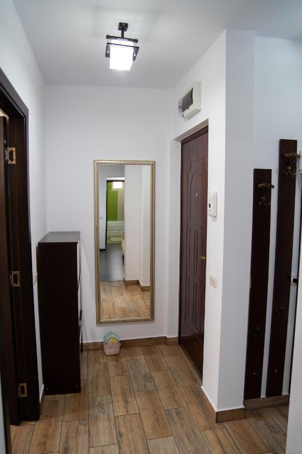 Ultracentral Golden Apartament 2 Suceava Extérieur photo