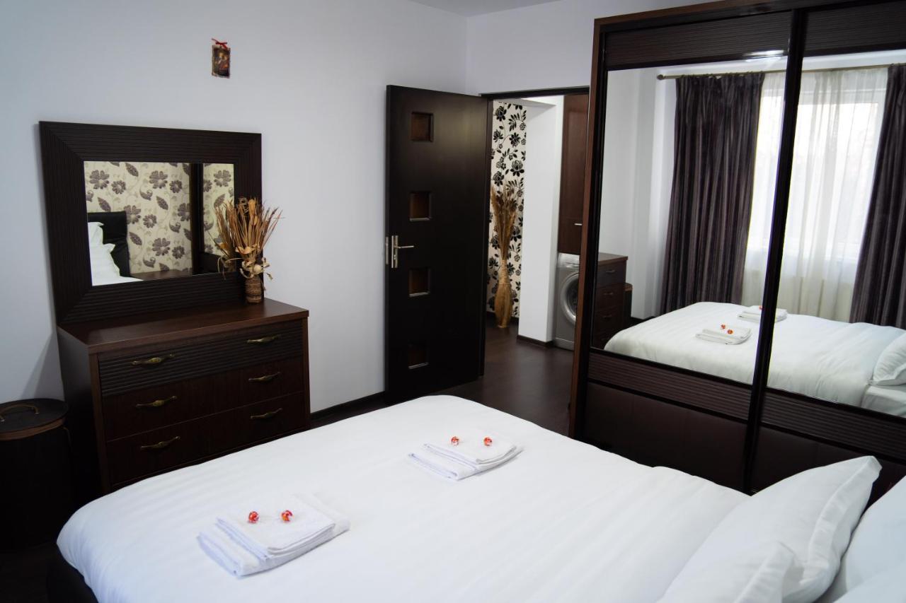 Ultracentral Golden Apartament 2 Suceava Extérieur photo