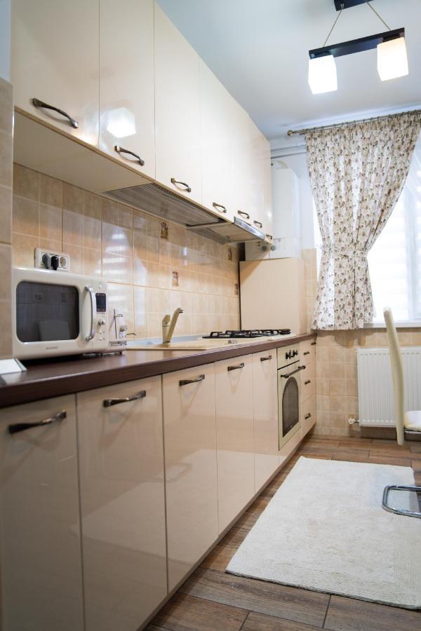 Ultracentral Golden Apartament 2 Suceava Extérieur photo