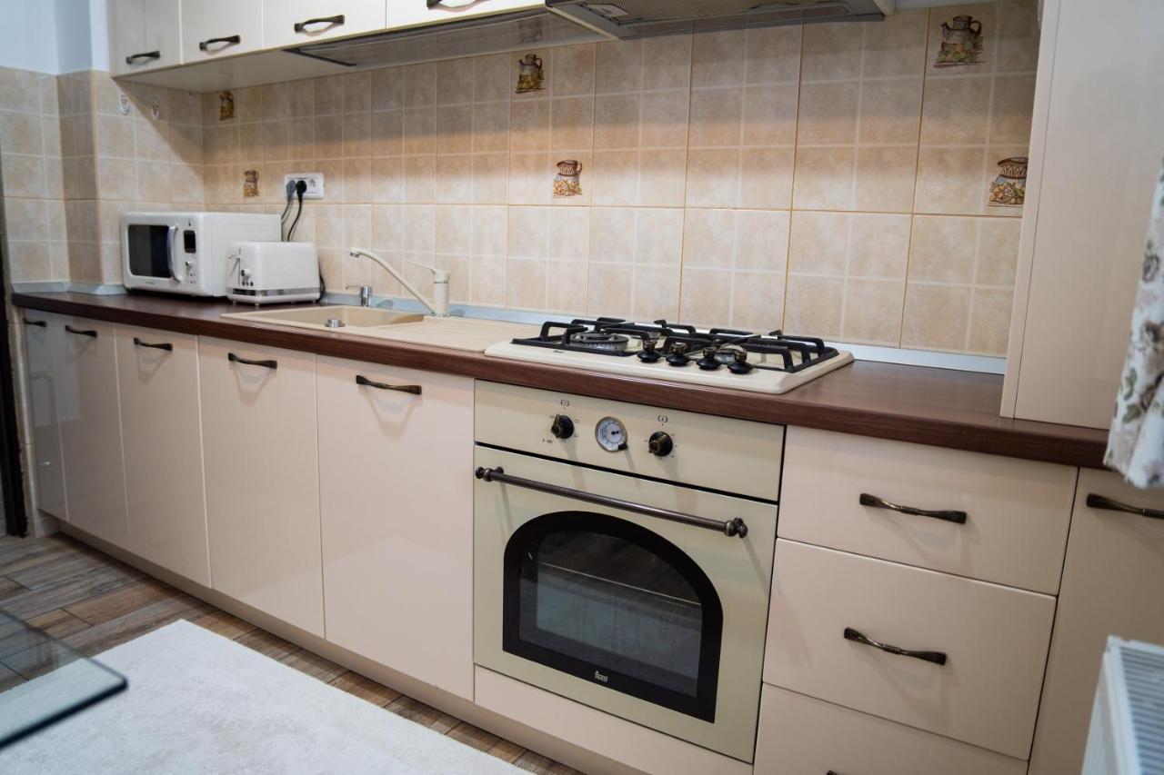 Ultracentral Golden Apartament 2 Suceava Extérieur photo